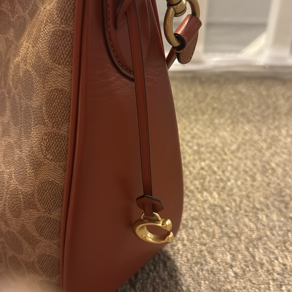 Coach Cary Signature Canvas Shoulder Bag - Picture 10 of 14